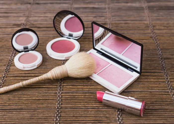 How to Find the Best Blush for Sensitive Skin